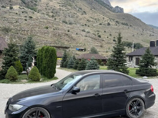 2010 BMW 3 серии 320i V (E90/E91/E92/E93) Рестайлинг, чёрный, 990000 рублей, вид 4