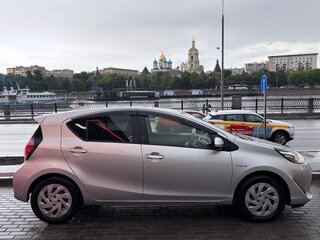 2018 Toyota Aqua I Рестайлинг 2, серый, 1100000 рублей, вид 4