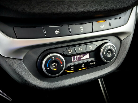 2018 Lada (ВАЗ) Vesta SW Cross I, оранжевый - вид 26