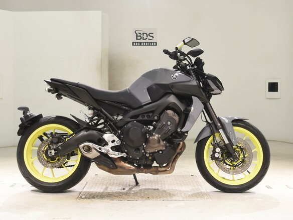 2017 Yamaha MT-09 (FZ-09), серый, 840000 рублей - вид 1