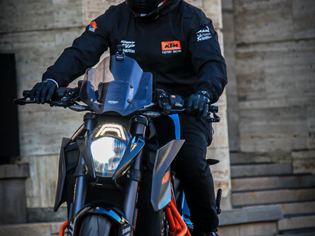 2015 KTM 1290 Super Duke R, чёрный, 650000 рублей, вид 5