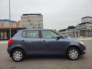 2013 Skoda Fabia II Рестайлинг, серый, 670000 рублей, вид 4