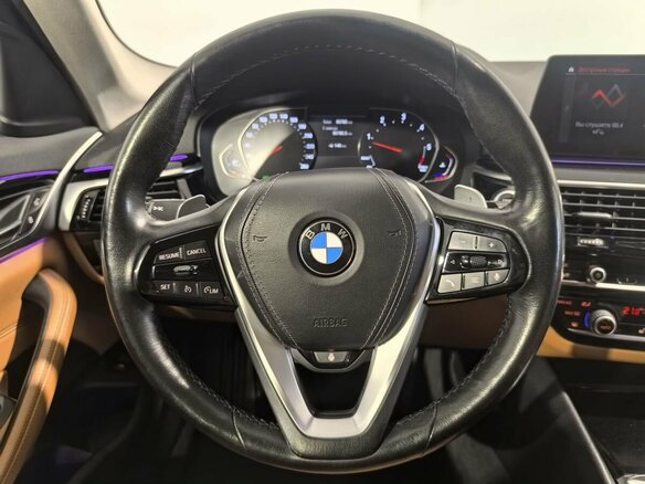 2020 BMW 5 серии 520d VII (G30/G31/G38) Рестайлинг, белый, 3830000 рублей - вид 20