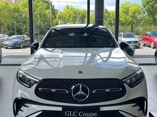2026 Mercedes-Benz GLC Coupe 260 II (C254), белый, 7440000 рублей, вид 2