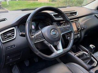 2018 Nissan Qashqai II Рестайлинг, серебристый, 2000000 рублей, вид 5