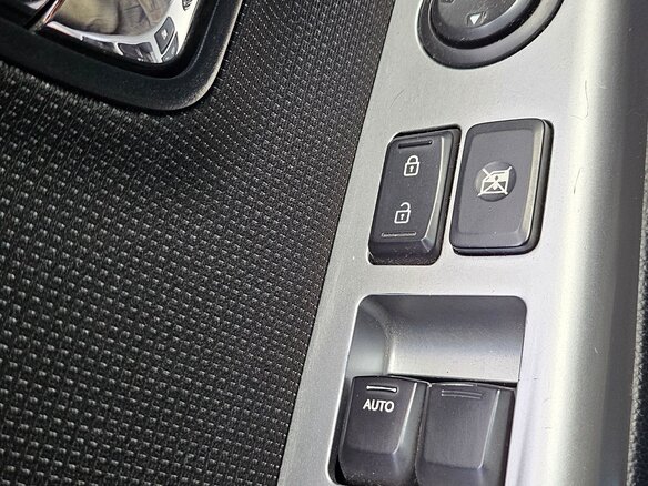 2012 Kia Rio 4-speed III, серебристый, 750000 рублей - вид 4