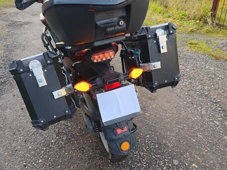 2017 Honda NC 750X, красный, 790000 рублей, вид 4