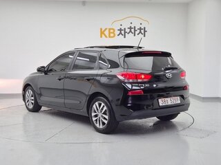 2019 Hyundai i30 III Рестайлинг, чёрный, 1290000 рублей, вид 3