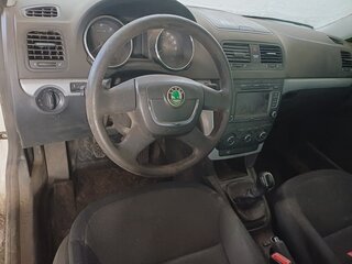 2012 Skoda Yeti I, белый, 436000 рублей, вид 4