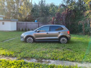 2011 Volkswagen Polo V, серый, 560000 рублей, вид 2