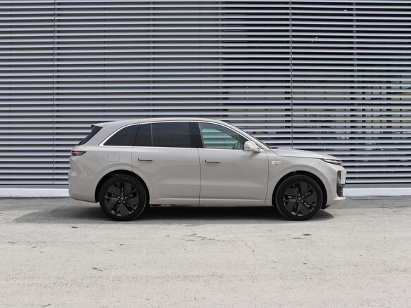 2025 Li Auto (Lixiang) L6 I, серый, 6890000 рублей - вид 3