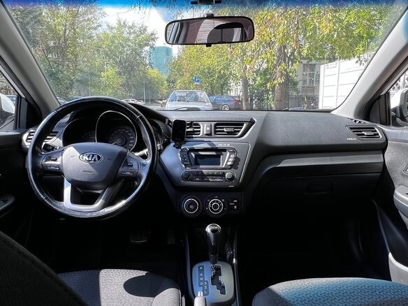 2014 Kia Rio 4-speed III, белый - вид 8