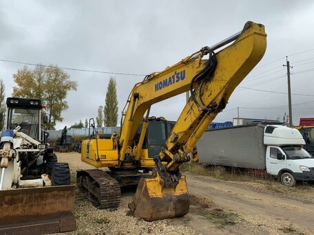 2019 Komatsu PC220-8, жёлтый, 6900000 рублей, вид 1