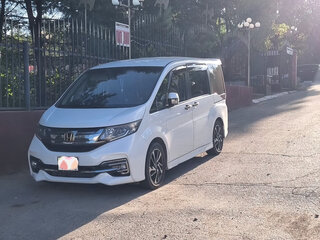 2016 Honda Stepwgn V, белый, 1800000 рублей, вид 1