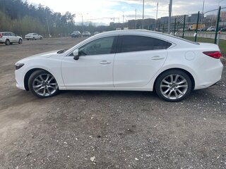 2017 Mazda 6 III (GJ) Рестайлинг, белый, 1800000 рублей, вид 4