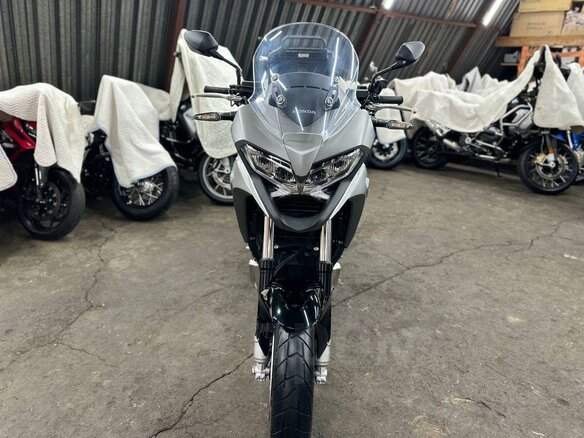 2015 Honda VFR 800X (Crossrunner), белый, 890000 рублей - вид 7