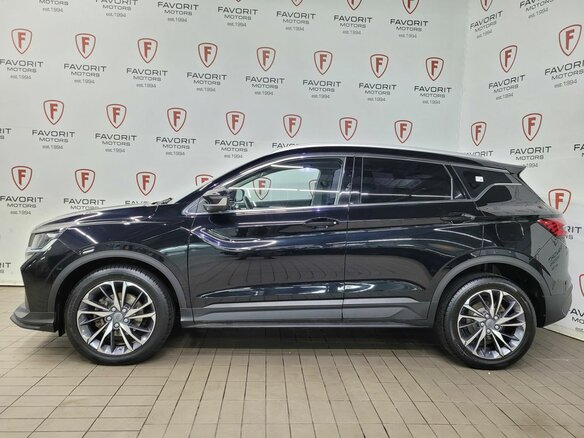 2021 Geely Coolray I, чёрный, 1350777 рублей - вид 4