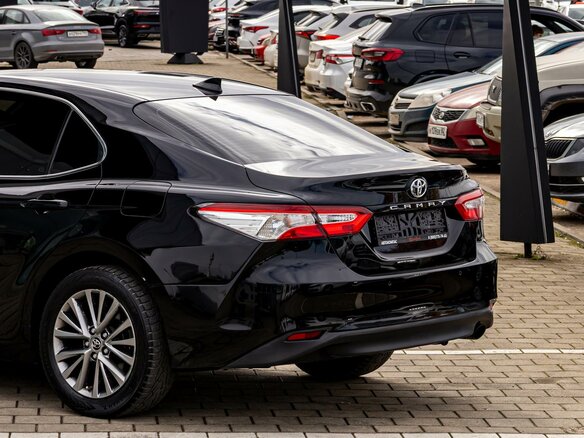 2021 Toyota Camry VIII (XV70) Рестайлинг, чёрный, 2545000 рублей - вид 9