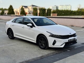 2021 Kia K5 III, белый, 1410000 рублей, вид 2