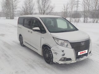2015 Toyota Esquire I, белый, 1600000 рублей, вид 2