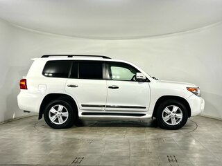 2014 Toyota Land Cruiser 200 Series Рестайлинг 1, белый, 3600000 рублей, вид 5