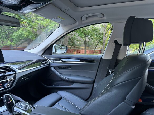 2020 BMW 5 серии 520i VII (G30/G31/G38) Рестайлинг, белый, 3950000 рублей - вид 10