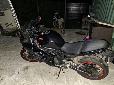 2015 Kawasaki Ninja 650, чёрный, 450000 рублей, вид 3