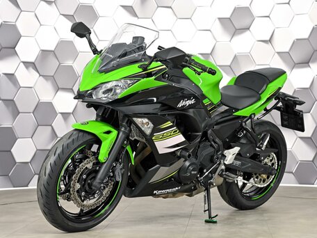 2018 Kawasaki Ninja 650, зелёный, 599000 рублей, вид 2