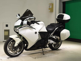 2011 Honda VFR 1200, белый, 699000 рублей, вид 4