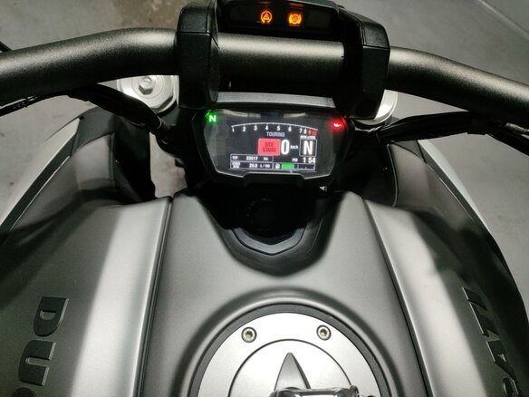 2021 Ducati Diavel 1260, серый, 1356000 рублей - вид 5