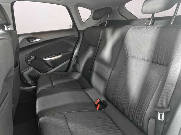 2011 Opel Astra J, белый, 518000 рублей - вид 10