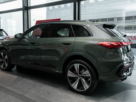 2026 Audi Q5 L III (GU), зелёный, 8200000 рублей, вид 5