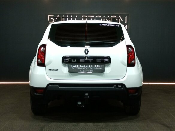 2018 Renault Duster I Рестайлинг, белый, 1080000 рублей - вид 4