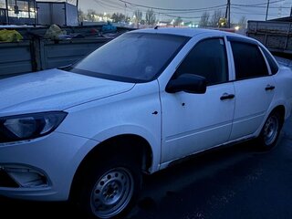 2015 Lada (ВАЗ) Granta I, белый, 250000 рублей, вид 1