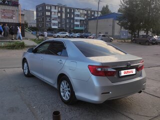2012 Toyota Camry VII (XV50), серебристый, 1200000 рублей, вид 2