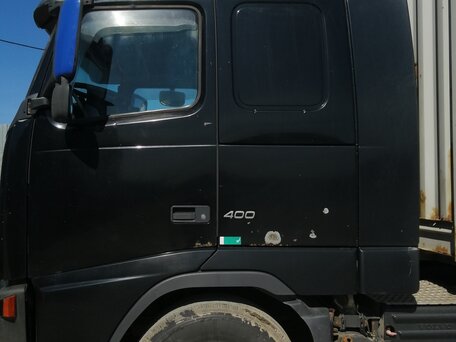 2008 Volvo FH, чёрный, 2500000 рублей, вид 3