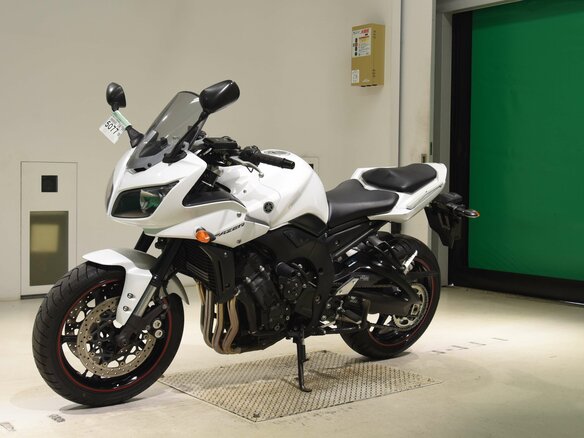 2010 Yamaha FZ1, белый - вид 3