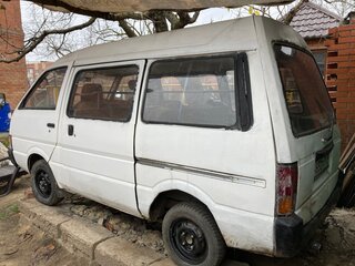 1988 Nissan Vanette I, белый, 157000 рублей, вид 4
