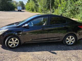 2016 Hyundai Solaris I Рестайлинг, чёрный, 750000 рублей, вид 3