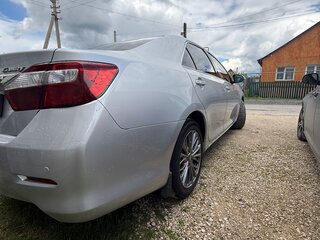 2012 Toyota Camry VII (XV50), серебристый, 1200000 рублей, вид 3