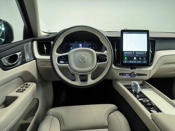 2026 Volvo XC60 II Рестайлинг 2, серый, 8600000 рублей - вид 16