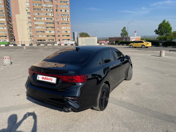 2020 Kia Cerato IV, чёрный, 1950000 рублей - вид 4