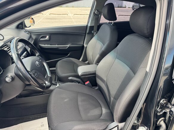 2013 Kia Rio 4-speed III, чёрный, 949000 рублей - вид 14