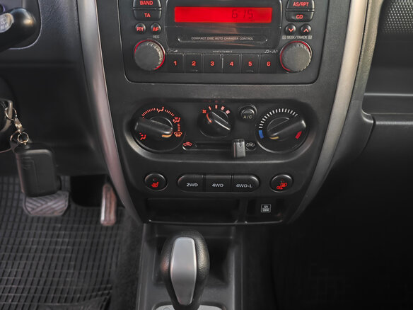 2012 Suzuki Jimny III Рестайлинг 2, голубой, 1450000 рублей - вид 13