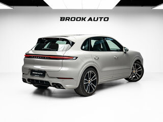 2023 Porsche Cayenne III Рестайлинг, серый, 13290000 рублей, вид 4