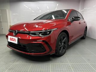2023 Volkswagen Golf VIII, красный, 1715486 рублей, вид 1