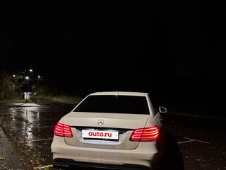2013 Mercedes-Benz E-Класс 400 IV (W212, S212, C207) Рестайлинг, белый, 2400000 рублей, вид 5