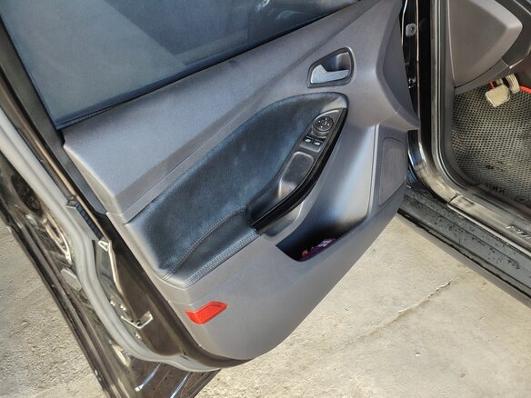 2012 Ford Focus III, чёрный, 710000 рублей - вид 6