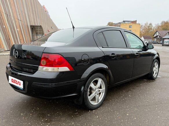 2011 Opel Astra H Рестайлинг, чёрный, 530000 рублей - вид 4
