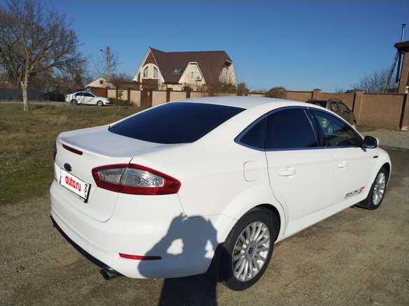 2011 Ford Mondeo IV Рестайлинг, белый, 1150000 рублей - вид 2